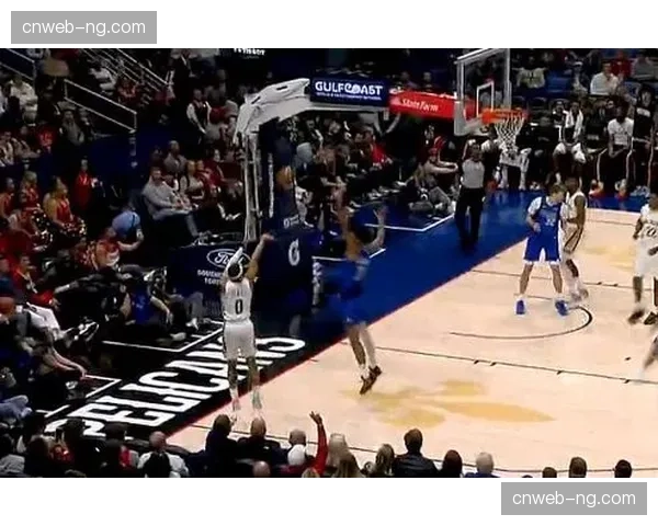 鹈鹕七号秀费尔斯场均13.2分3.7篮板,持球进攻能力获肯定 鹈鹕七号秀费尔斯场均13.2分3.7篮板,持球进攻能力获肯定